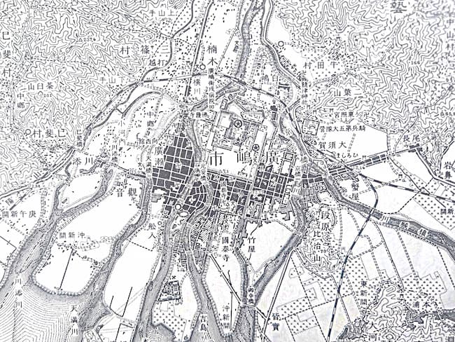 地図の雑学｜広島城（広島県）～戦後復興のシンボルとなった城の筆～